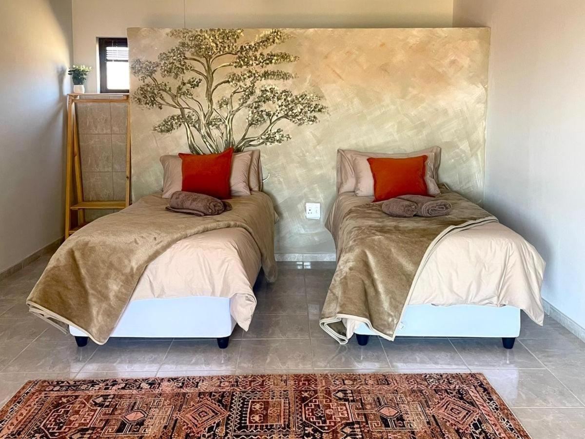 Eden Chalets Windhoek Zimmer foto